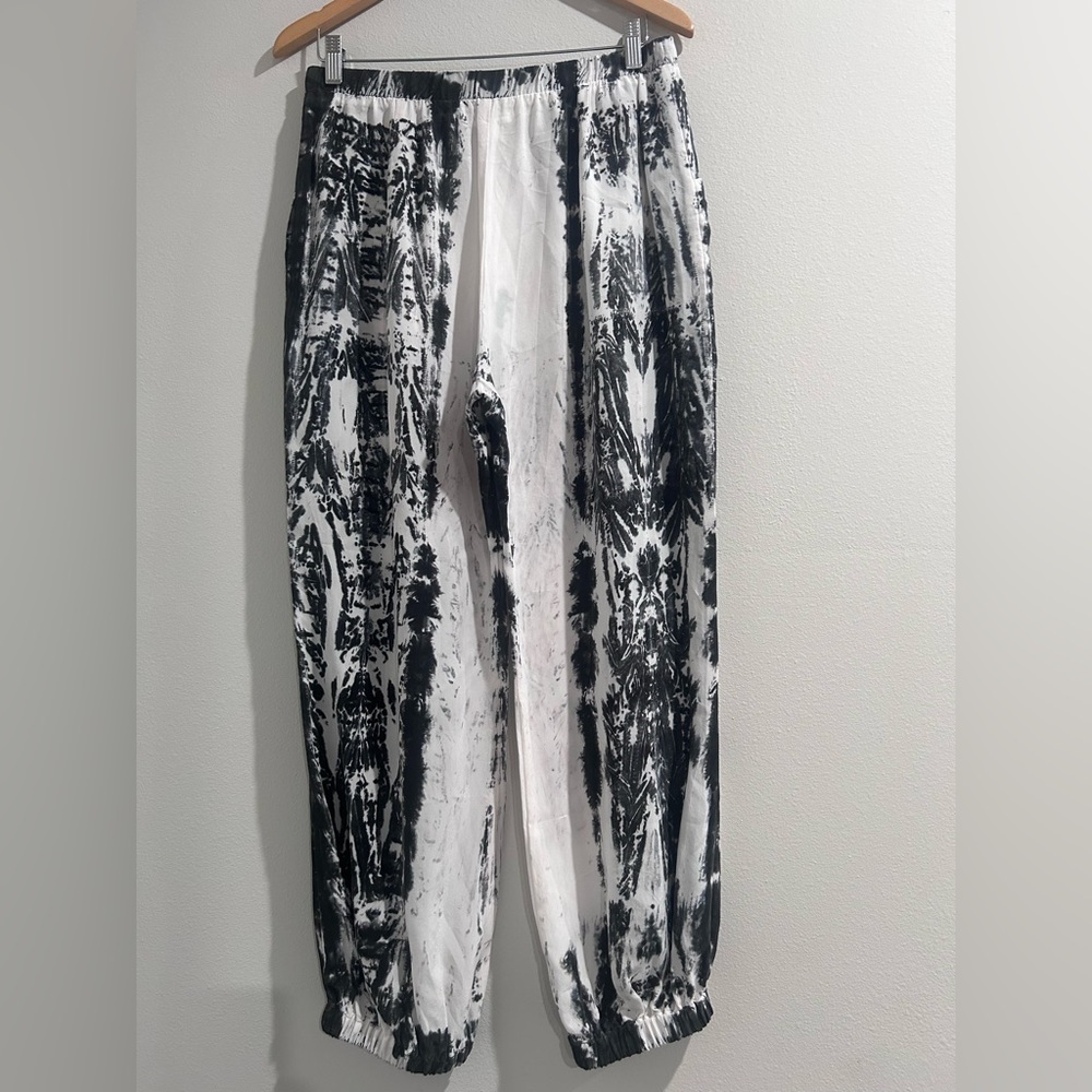 RG Kane Tie-Dye Jogger Pants
Black/White Size L - Picture 4 of 9